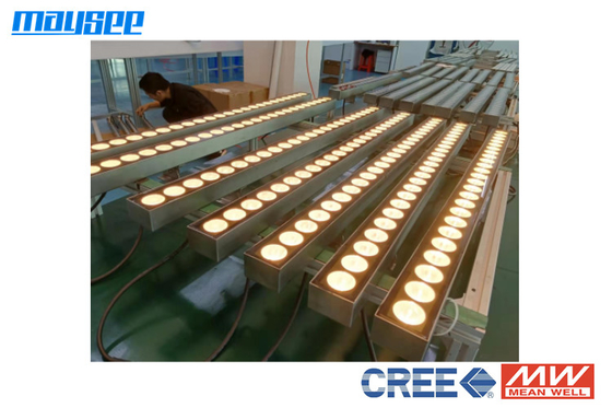 Đèn LED tuyến tính chống nước IP67 gắn bề mặt với giá đỡ bằng thép không gỉ