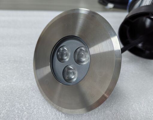 Đèn hồ bơi LED nhúng cung cấp hiệu quả ánh sáng 100lmw Được thiết kế cho phạm vi nhiệt độ 20 ° C đến 45 ° C và chiếu sáng hồ bơi