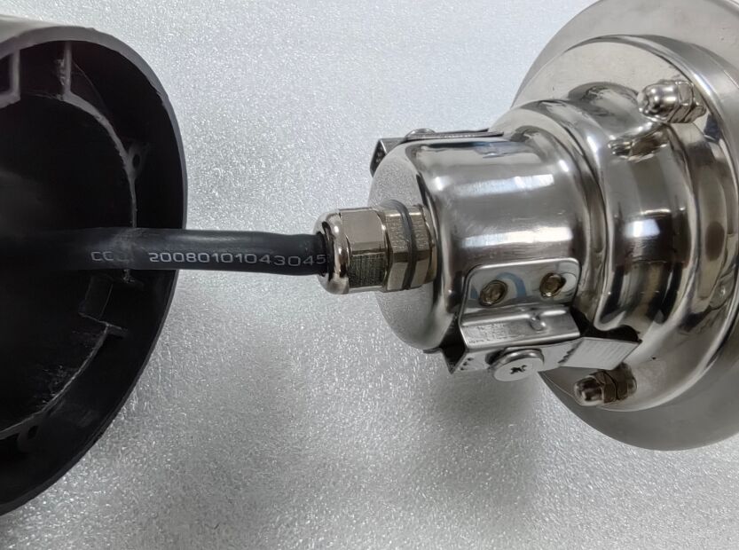 98mmx88mm Đèn LED hồ bơi chống nước 3W Độ sáng cao Đèn chìm lý tưởng cho hồ bơi và các tính năng nước ngoài