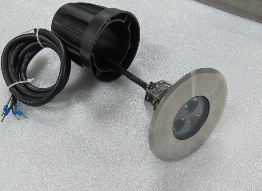 100lmw đèn pha LED hồ bơi 98mmx88mm Sản phẩm ánh sáng ngoài trời chống nước bền cho hồ bơi thương mại và dân cư