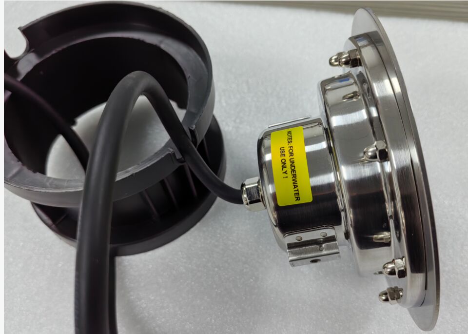 Đèn hồ bơi DC24V LED có tuổi thọ hơn 50 nghìn giờ năng lượng Đèn chống nước phù hợp với các cài đặt hồ bơi quy mô lớn